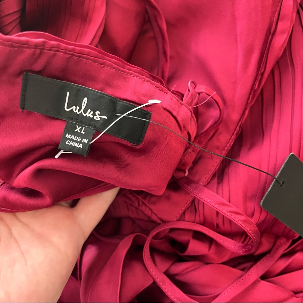 NEW Lulus Got The Glam Wine Red Maxi Dress XL Gown Satin Pleated Cutout Maxi - Picture 11 of 12